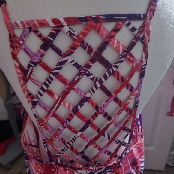 Beach Dress - Picture 2 of 4